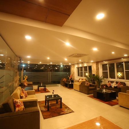 Mg Iris Hotel Tirupati Exteriör bild