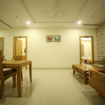 Mg Iris Hotel Tirupati Exteriör bild