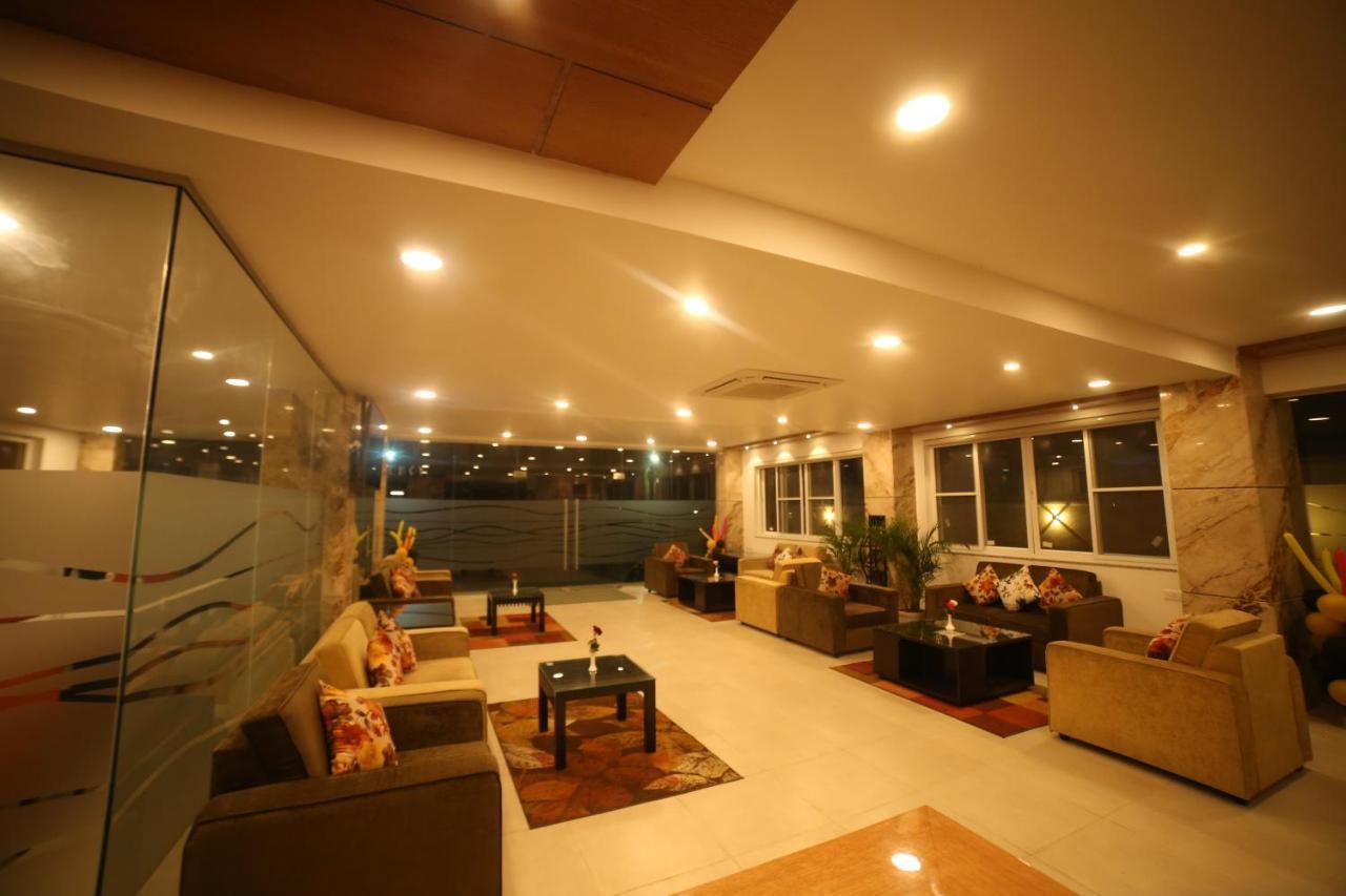Mg Iris Hotel Tirupati Exteriör bild