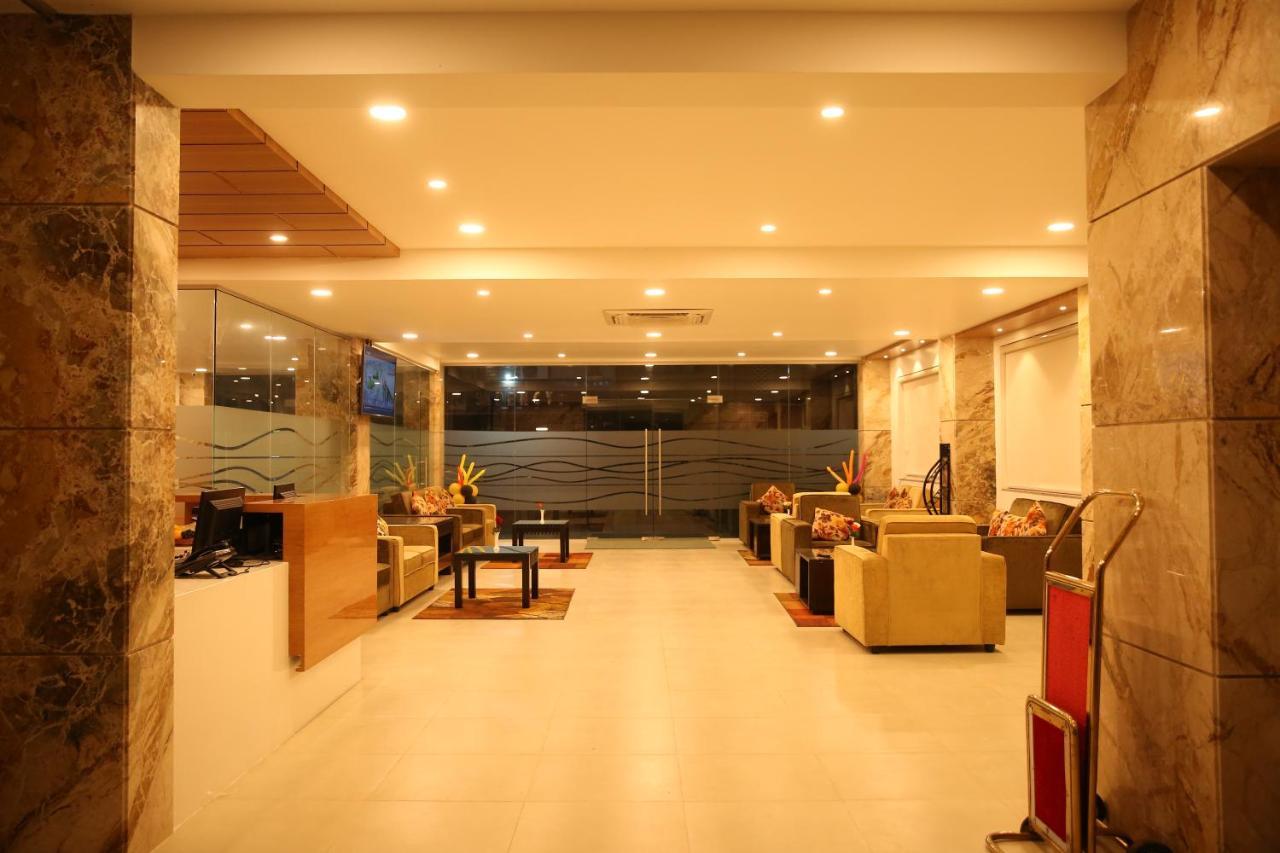 Mg Iris Hotel Tirupati Exteriör bild