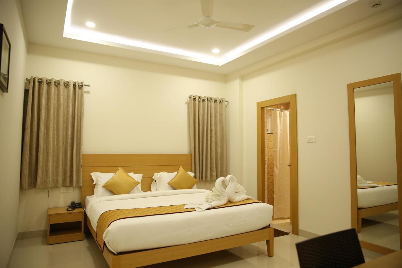 Mg Iris Hotel Tirupati Exteriör bild